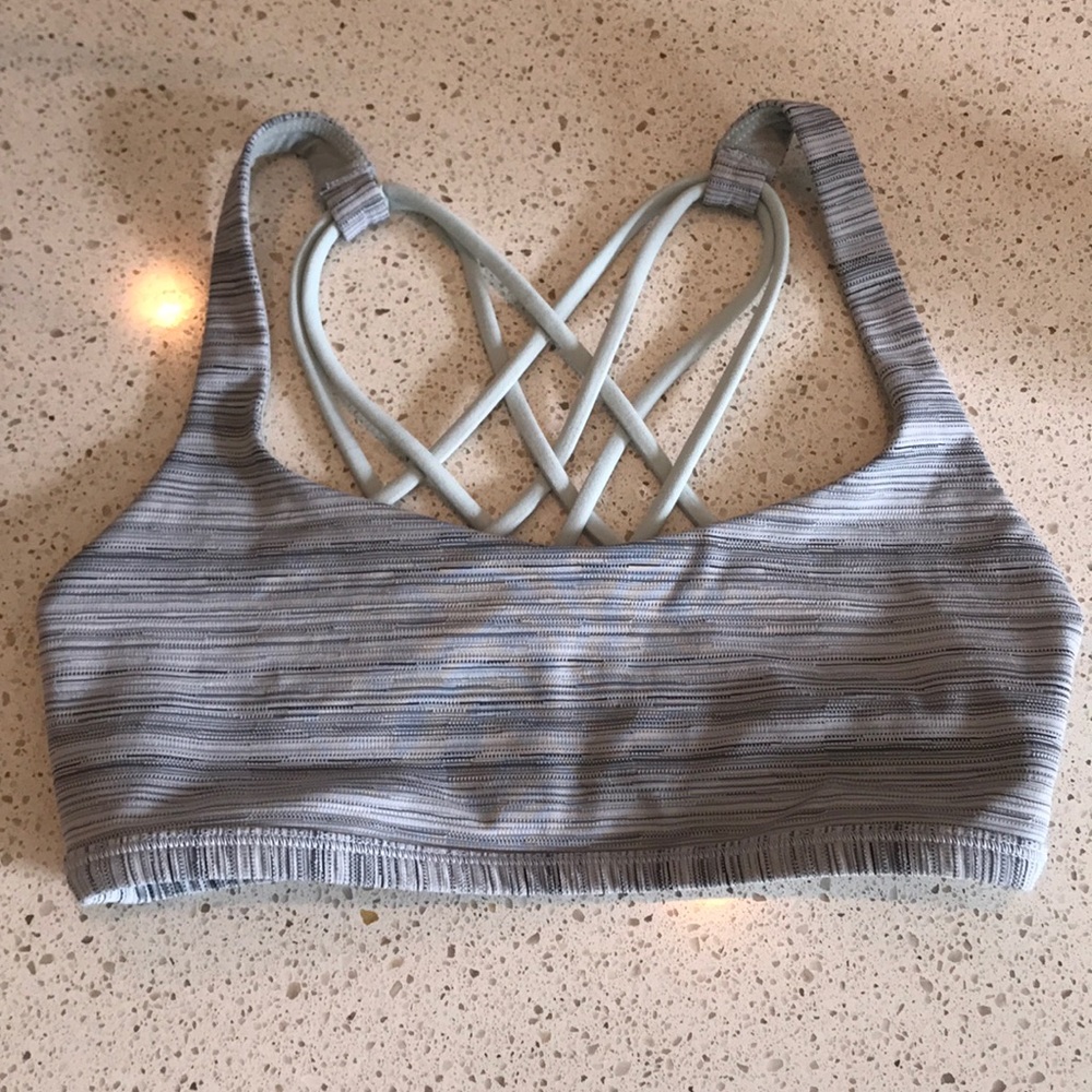 Lululemon size 4 bra